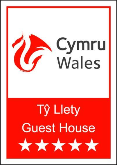 Taldraeth - Old Vicarage Guest House Penrhyndeudreath Bagian luar foto